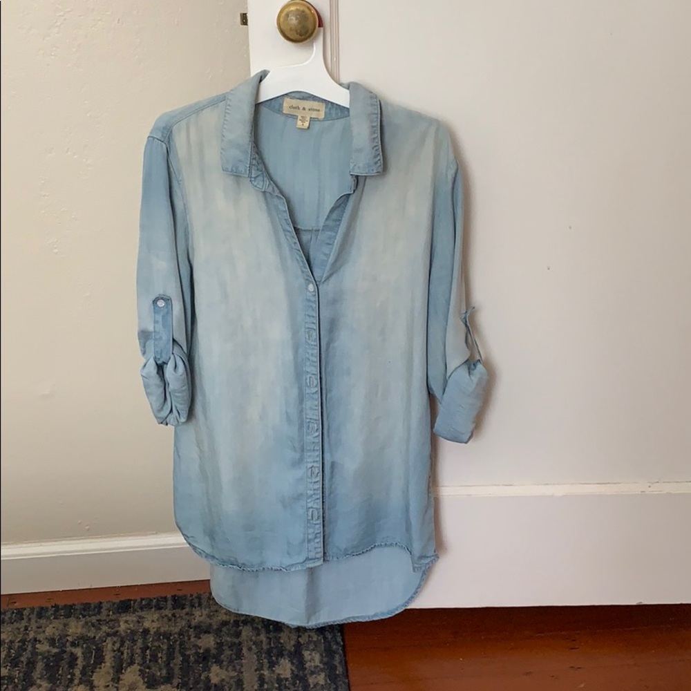Anthropologie Cloth + Stone Chambray Button Down